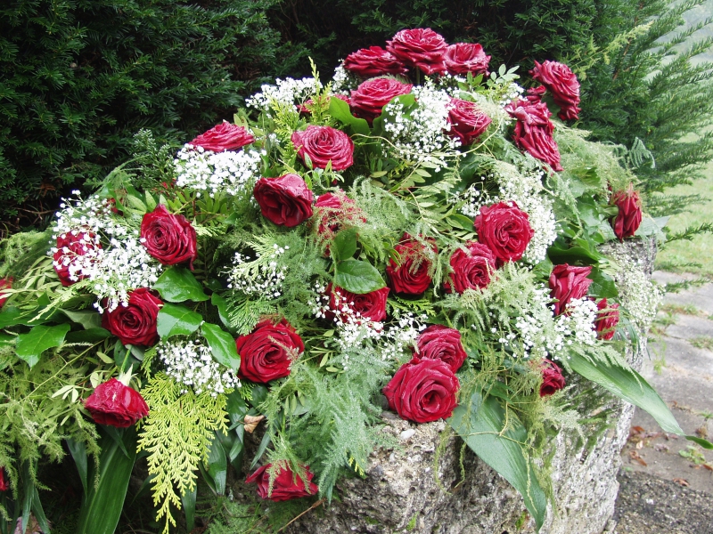 funeraire-BRAS-min_roses-61203